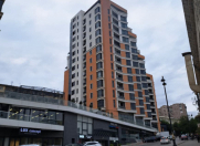 Satılır 3 otaqlı 122 m2 yeni tikili 28 May m.