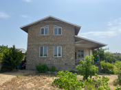 Satılır 5 otaqlı 145 m2 bağ evi Buzovna