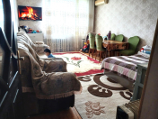 Satılır 2 otaqlı 52 m2 köhnə tikili Qara Qarayev m.