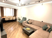 Satılır 3 otaqlı 90 m2 köhnə tikili Şah İsmayıl Xətai m.