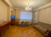 Satılır 2 otaqlı 93 m2 yeni tikili Nəriman Nərimanov m.