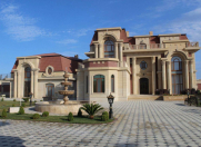 Satılır 15 otaqlı 980 m2 villa Şüvəlan