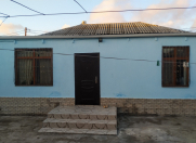 Satılır 1 otaqlı 110 m2 həyət evi Saray