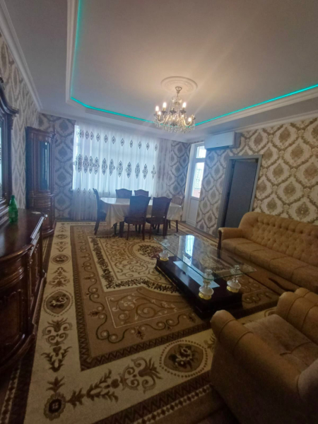 Satılır 3 otaqlı 97 m2 yeni tikili Elmlər Akademiyası m.