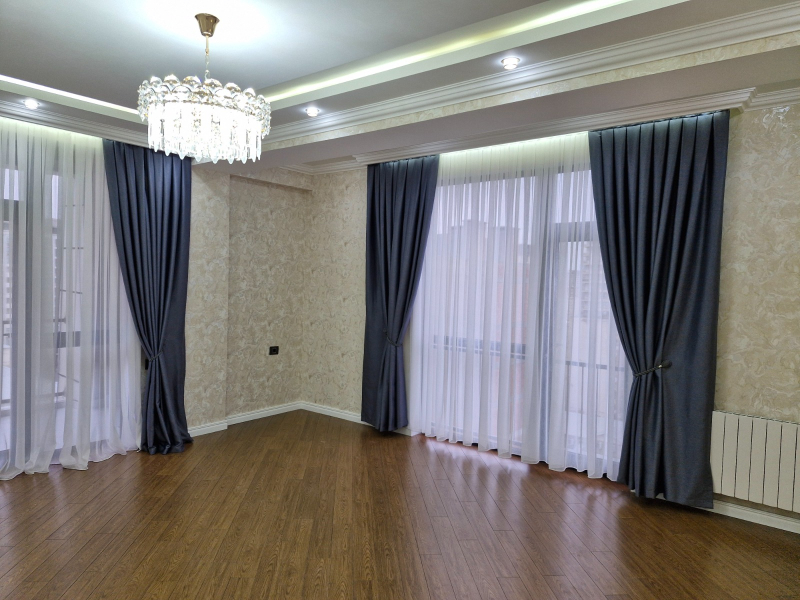 Satılır 3 otaqlı 120 m2 yeni tikili Nəriman Nərimanov m.