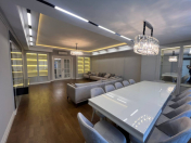 Satılır 4 otaqlı 260 m2 yeni tikili Gənclik m.