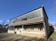 Satılır 9 otaqlı 200 m2 həyət evi Şamaxı