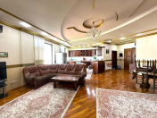 Satılır 3 otaqlı 170 m2 yeni tikili Gənclik m.