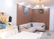 Satılır 3 otaqlı 90 m2 köhnə tikili Gənclik m.