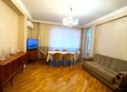 Satılır 2 otaqlı 90 m2 yeni tikili Nərimanov r.