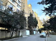 Satılır 2 otaqlı 60 m2 köhnə tikili Həzi Aslanov m.