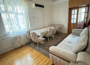 Satılır 2 otaqlı 55 m2 köhnə tikili Şah İsmayıl Xətai m.