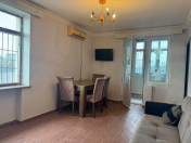 Satılır 2 otaqlı 45 m2 köhnə tikili Gənclik m.