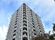 Satılır 3 otaqlı 120 m2 yeni tikili 28 May m.