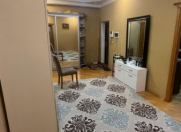 Satılır 3 otaqlı 156 m2 yeni tikili İnşaatçılar m.