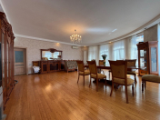 Satılır 4 otaqlı 200 m2 yeni tikili Xətai r.