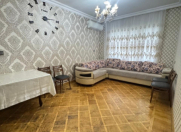 Satılır 3 otaqlı 92 m2 köhnə tikili Əhmədli m.