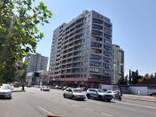 Satılır 4 otaqlı 155 m2 yeni tikili Nəriman Nərimanov m.