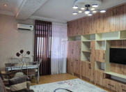 Satılır 2 otaqlı 80 m2 yeni tikili İnşaatçılar m.