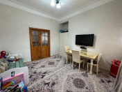 Satılır 2 otaqlı 60 m2 köhnə tikili Bakıxanov