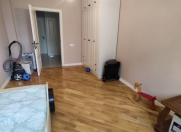 Satılır 3 otaqlı 90 m2 köhnə tikili Zərifə Əliyeva adına park