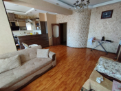 İcarəyə verilir 3 otaqlı 80 m2 yeni tikili Həzi Aslanov