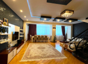 Satılır 4 otaqlı 160 m2 yeni tikili İnşaatçılar m.