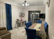 Satılır 3 otaqlı 60 m2 köhnə tikili Həzi Aslanov m.