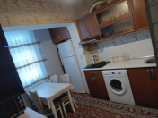 Satılır 3 otaqlı 85 m2 köhnə tikili Əhmədli m.