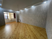 Satılır 3 otaqlı 75 m2 köhnə tikili Qara Qarayev m.