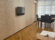 İcarəyə verilir 3 otaqlı 135 m2 yeni tikili Nərimanov r.