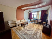 İcarəyə verilir 3 otaqlı 135 m2 yeni tikili Yasamal r.