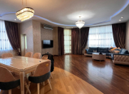 İcarəyə verilir 3 otaqlı 170 m2 yeni tikili Gənclik m.