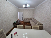 İcarəyə verilir 3 otaqlı 90 m2 köhnə tikili Həzi Aslanov m.