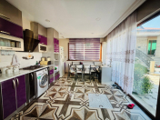 Satılır 4 otaqlı 200 m2 həyət evi Şüvəlan