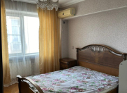 İcarəyə verilir 2 otaqlı 65 m2 köhnə tikili Gənclik m.