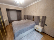 Satılır 2 otaqlı 65 m2 köhnə tikili Xətai r.