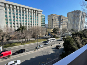 Satılır 2 otaqlı 55 m2 köhnə tikili İnşaatçılar m.