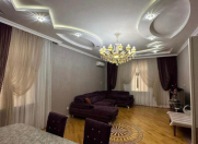 Satılır 5 otaqlı 490 m2 həyət evi Bakıxanov
