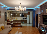 İcarəyə verilir 3 otaqlı 140 m2 yeni tikili Nizami m.