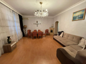 Satılır 4 otaqlı 110 m2 köhnə tikili Nizami m.