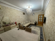 Satılır 3 otaqlı 70 m2 köhnə tikili 9 mkr