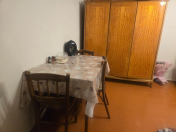 Satılır 1 otaqlı 30 m2 köhnə tikili İnşaatçılar m.