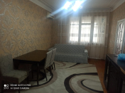 İcarəyə verilir 2 otaqlı 65 m2 köhnə tikili Memar Əcəmi m.