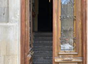 Satılır 4 otaqlı 178 m2 köhnə tikili Səbail r.