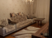 İcarəyə verilir 2 otaqlı 65 m2 köhnə tikili Həzi Aslanov m.