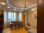 Satılır 2 otaqlı 71 m2 yeni tikili İnşaatçılar m.