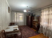 Satılır 1 otaqlı 32 m2 köhnə tikili Yasamal r.