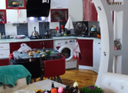 Satılır 4 otaqlı 120 m2 köhnə tikili Xalqlar Dostluğu m.