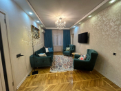 Satılır 5 otaqlı 120 m2 köhnə tikili Xalqlar Dostluğu m.